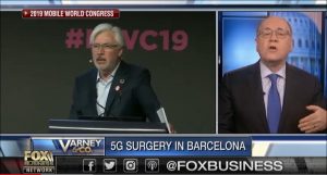 2019-02-27. FOX Business. Un médico supervisa la cirugía a varias kilómetros de distancia en Barcelona con el enlace de video 5G